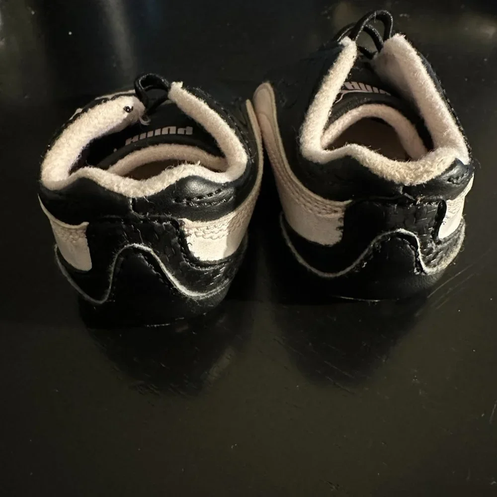 Puma Baby Girls Black Sneakers Sz 1